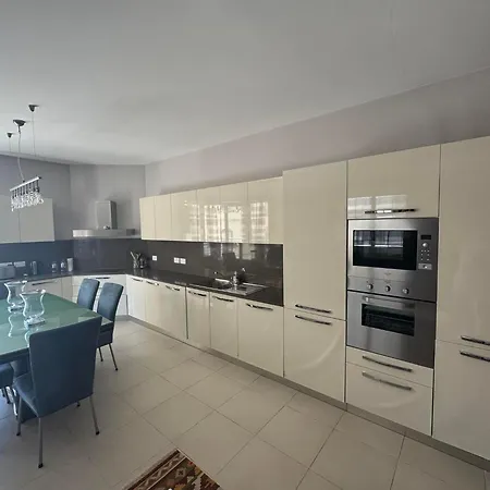 Art Deco Tigne Apartment