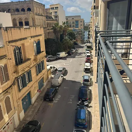 Art Deco Tigne Apartment Sliema