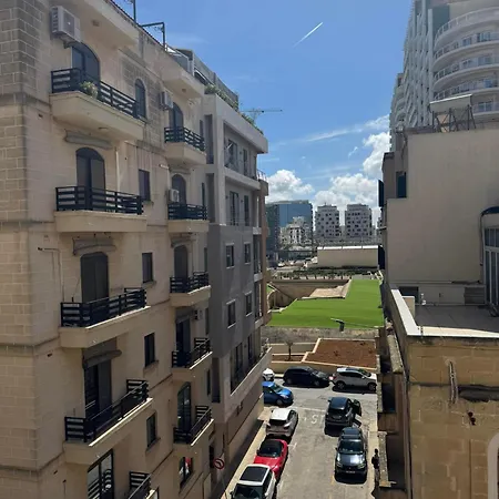 דירה Art Deco Tigne סליאמה